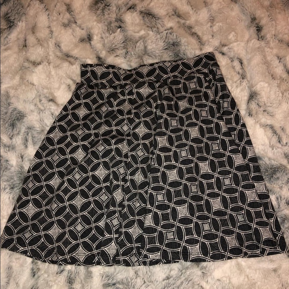 Flowy skirt